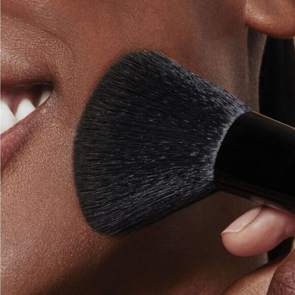 ELF Full Face & Eye Makeup Brush Set w/Travel Case - Picture 6 of 14